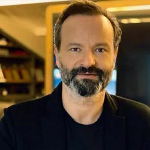 &Uuml;nl&uuml; yapımcı g&ouml;zaltına alındı! Timur Savcı kimdir? 