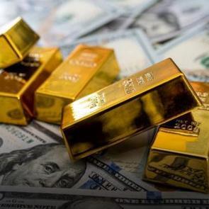 Altının onsu ilk kez 4 bin 400 dolarla rekor kırdı! Bankalar tahminlerini a&ccedil;ıkladı