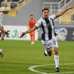 Bahis skandalı 20'lik forvetin 'şansı' oldu: Takımın gol y&uuml;k&uuml;n&uuml; &ccedil;ekiyor