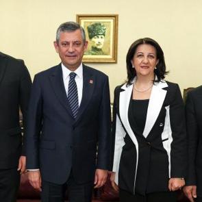 DEM Parti heyetinden CHP'ye ziyaret