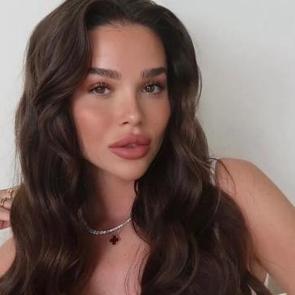 Ezgi Fındık aslında kimdir? Hakkında 'yakalama kararı' &ccedil;ıkarıldı!