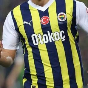 Fenerbah&ccedil;e'de milli yıldız i&ccedil;in karar &ccedil;ıktı: Kadroda d&uuml;ş&uuml;n&uuml;lm&uuml;yor