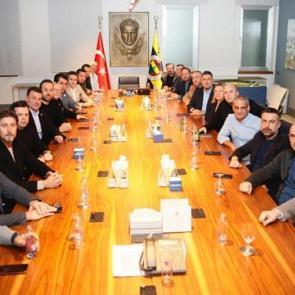 Fenerbah&ccedil;e y&ouml;netimi olağan&uuml;st&uuml; toplandı! İşte toplantıdan &ccedil;ıkan karar