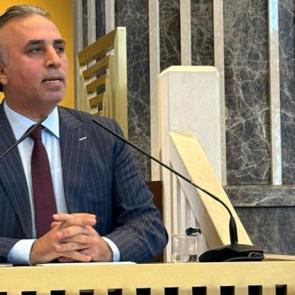 Mahmut Bıyıklı, &Acirc;kif&rsquo;i anlattı: Cami k&uuml;rs&uuml;lerini istiklalin sesi haline getirdi