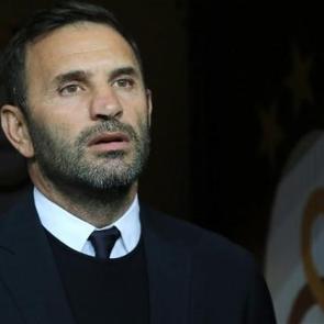 Ne olduysa 35 dakikada oldu: Okan Buruk gen&ccedil; yıldızın biletini kesti