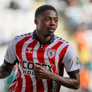 Oyuncu Fenerbah&ccedil;e'yle g&ouml;r&uuml;ş&uuml;yordu! Samsunspor'dan Musaba i&ccedil;in Galatasaray a&ccedil;ıklaması