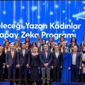 Turkcell&rsquo;in &lsquo;Geleceği Yazan Kadınlar Yapay Zek&acirc; Projesi&rsquo; mezunlarını verdi