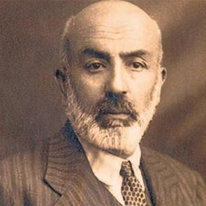 &Uuml;mmetin ortak değeri: Mehmet Akif Ersoy