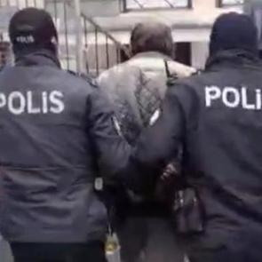 24 yıl hapis cezasıyla aranıyordu: Yakalandı!