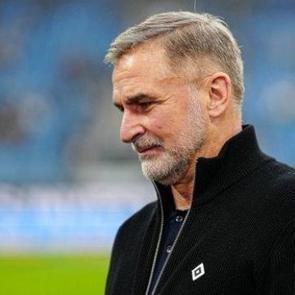 A Milli Takımın eski teknik direkt&ouml;r&uuml; Stefan Kuntz, Hamburg'dan ayrıldı