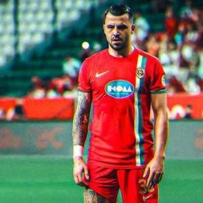 Amedspor yıldız oyuncunun s&ouml;zleşmesini feshetti