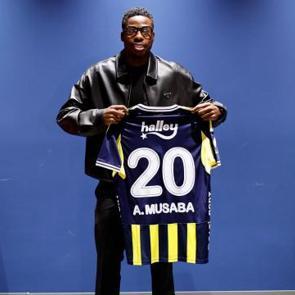Fenerbah&ccedil;e'nin 8. Hollandalı oyuncusu: Anthony Musaba