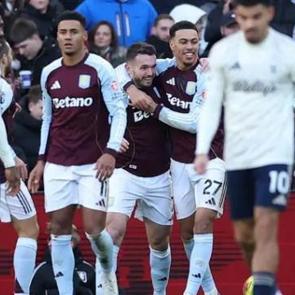 Fenerbah&ccedil;e'nin rakibi Premier Lig'de rahat kazandı