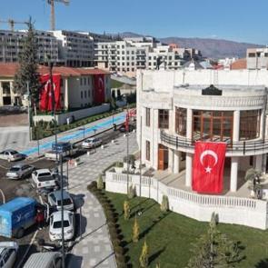 Hatay'da yeniden ayağa kaldırılan tarihi meclis binası devlet tiyatrolarına sahne olacak