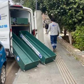 Aile faciası! Eşini ve kızını &ouml;ld&uuml;rd&uuml;!