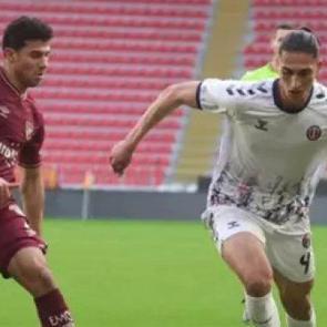 10 goll&uuml; ma&ccedil; sonrası 3. Lig ekibini sarsan sakatlık: K&ouml;pr&uuml;c&uuml;k kemiği kırıldı