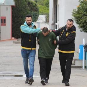 Adana'da 19 yaşındaki Enes'in 4 bin TL nedeniyle &ouml;ld&uuml;r&uuml;ld&uuml;ğ&uuml; ortaya &ccedil;ıktı