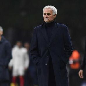 3-1'lik mağlubiyet sonrası Mourinho son kararını canlı yayında a&ccedil;ıkladı
