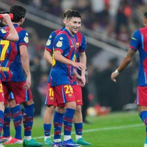 5-0'lık ezici skor! Barcelona finale y&uuml;kseldi