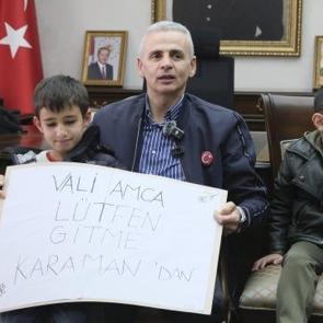 Y&uuml;zlerce vatandaş, Vali Mehmet Fatih &Ccedil;i&ccedil;ekli'yi Karaman&rsquo;dan Ardahan&rsquo;a uğurladı