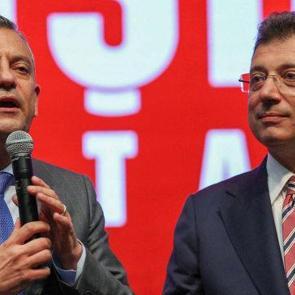 Anketleri g&ouml;ren &Ouml;zg&uuml;r &Ouml;zel'den geri vites! Ekrem İmamoğlu iddiası