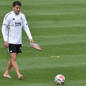 Beşiktaş'ta s&uuml;rpriz Cengiz &Uuml;nder gelişmesi