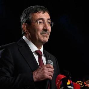 Cevdet Yılmaz, 2026 yılı b&uuml;y&uuml;me ve enflasyon tahminini a&ccedil;ıkladı