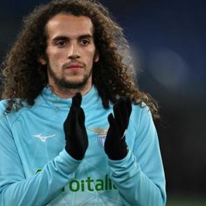 Daha İstanbul'a inmeden şaşırtan talep: 'Galatasaray' i&ccedil;in y&ouml;netimle konuştu