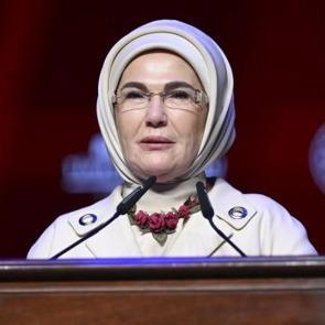 Emine Erdoğan'dan T&uuml;rk m&uuml;ziği mesajı