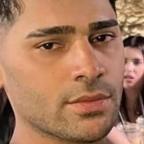 Emniyet şeridindeki kamyona arkadan &ccedil;arpan motosikletli, &ouml;ld&uuml;