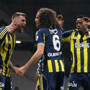 Fenerbah&ccedil;e, 4 ma&ccedil; sonra Galatasaray&rsquo;ı mağlup etti