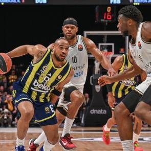 Fenerbah&ccedil;e Beko 11 sayıyla yıkıldı