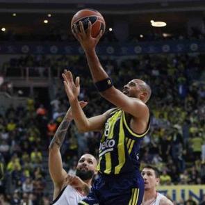 Fenerbah&ccedil;e, Dubai Basketbol deplasmanında