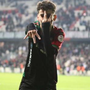 Fenerbah&ccedil;e yeni Arda G&uuml;ler'i 3. Lig'de buldu: Milli takımdan davet almıştı