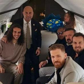 Fenerbah&ccedil;e yeni transferi a&ccedil;ıkladı: Yıldız futbolcu İstanbul'da