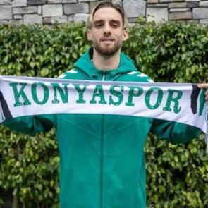 Galatasaray'dan ayrılan Berkan Kutlu, S&uuml;per Lig ekibine imza attı