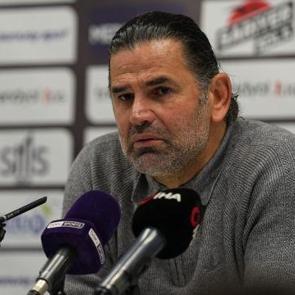 İbrahim &Uuml;z&uuml;lmez: 'Yabancı oyuncuyu limon gibi sıkmak lazım'