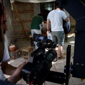 İstanbul&rsquo;da setlere yeni d&uuml;zen: Film ve dizi &ccedil;ekimlerine kurallar geldi