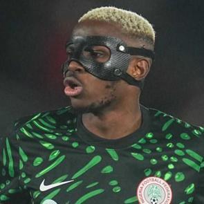 Osimhen'den Galatasaray'a k&ouml;t&uuml; haber: Geri d&ouml;n&uuml;ş&uuml; belirsiz