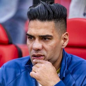 Radamel Falcao 39 yaşında futbola geri d&ouml;nd&uuml;: 16 kupalı takıma imza attı