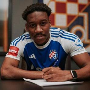 S&uuml;per Lig ekibinden sağ bek hamlesi! Transferi milletvekili a&ccedil;ıkladı