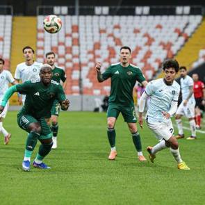 S&uuml;per Lig'e y&uuml;kselme yarışı alev aldı! Deplasmanda 5-0 kazandılar