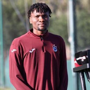 Trabzon'un yeni transferi: &Uuml;lkemdeki insanlara yardım etmeyi seviyorum