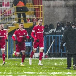 1. Lig'de alt sıralar karıştı: K&uuml;me d&uuml;şme hattındaki takım 5-0 kazandı
