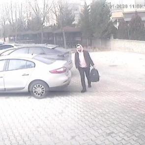 9 yıldır aranan FET&Ouml; firarisi kardeşinin kimliğiyle saklandığı evde yakalandı