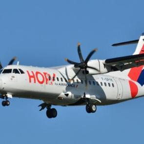 Endonezya'da 10 kişiyi taşıyan u&ccedil;ak kayboldu