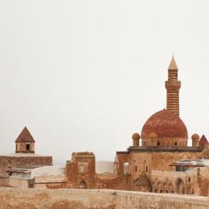 Ağrı Doğubayazıt&rsquo;taki tarih hazinesi: İshak Paşa Sarayı