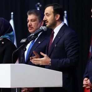 Bir billboard yetti, CHP neye uğradığını şaşırdı! &Ouml;zel'in yalanlamasına da belgeli cevap..