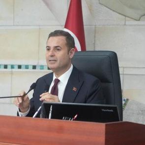 AK Parti'ye ge&ccedil;eceği iddia edilmişti! CHP'li Başkan Akın konuştu