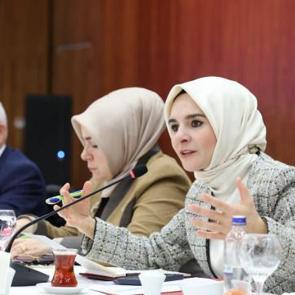 Bakan G&ouml;ktaş 'hepimizin sorumluluğu' diyerek a&ccedil;ıkladı